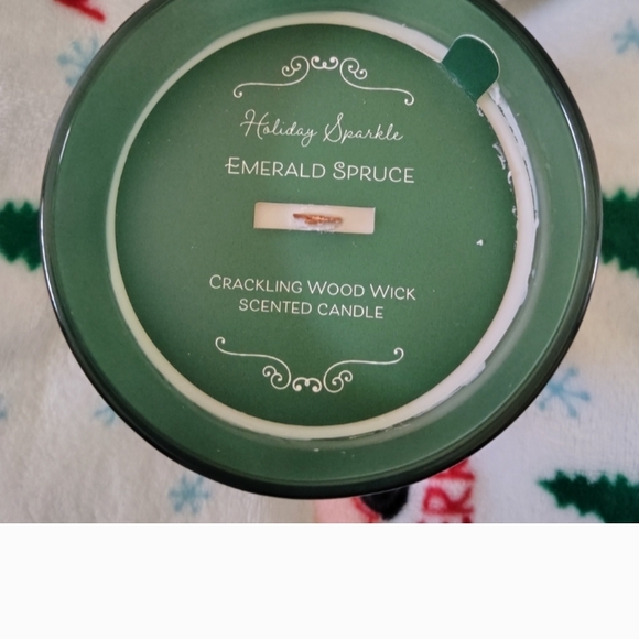 Green 'Warm Wishes' Candle - Picture 3 of 3